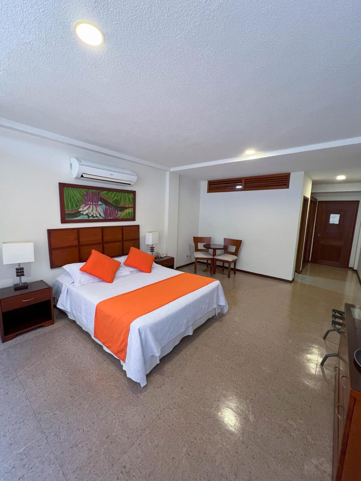 Hotel Anaconda Leticia Dış mekan fotoğraf